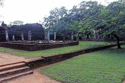 SriLan (324)